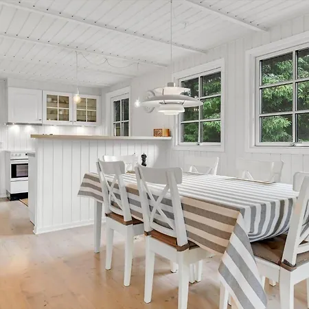 Bv327-blavand-ved-skoven-26