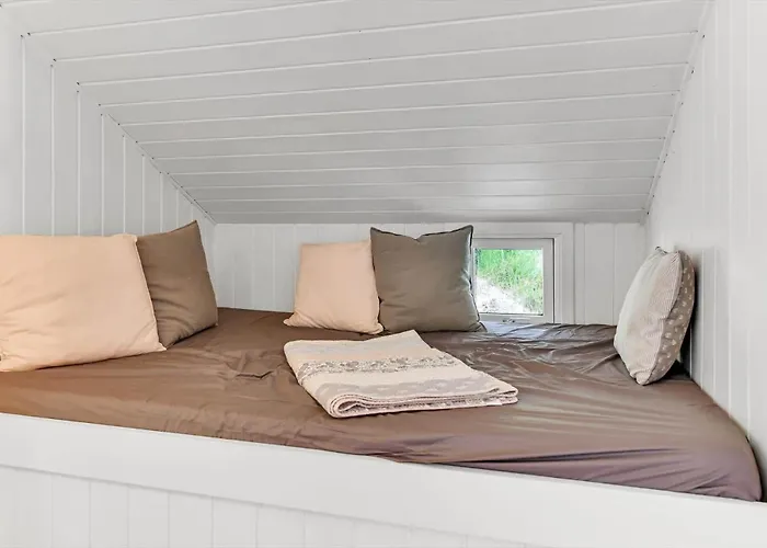 Bv327-blavand-ved-skoven-26 * Blåvand