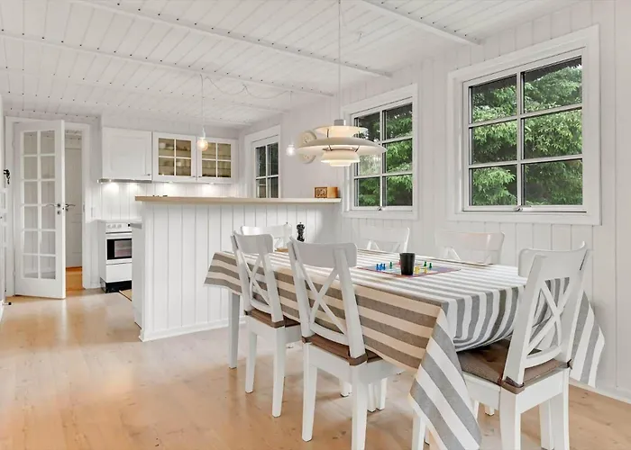 Bv327-blavand-ved-skoven-26 *