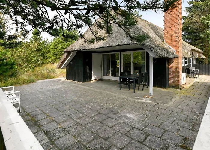 Bv327-blavand-ved-skoven-26 * Blåvand